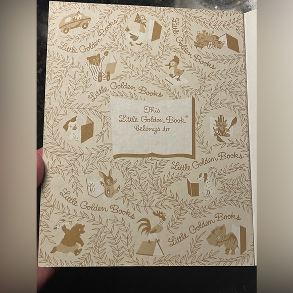 Vintage A Little Golden Book: Walt Disney's Peter Pan 1989 - Picture 4 of 12